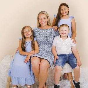 Meet your Posher, Dina